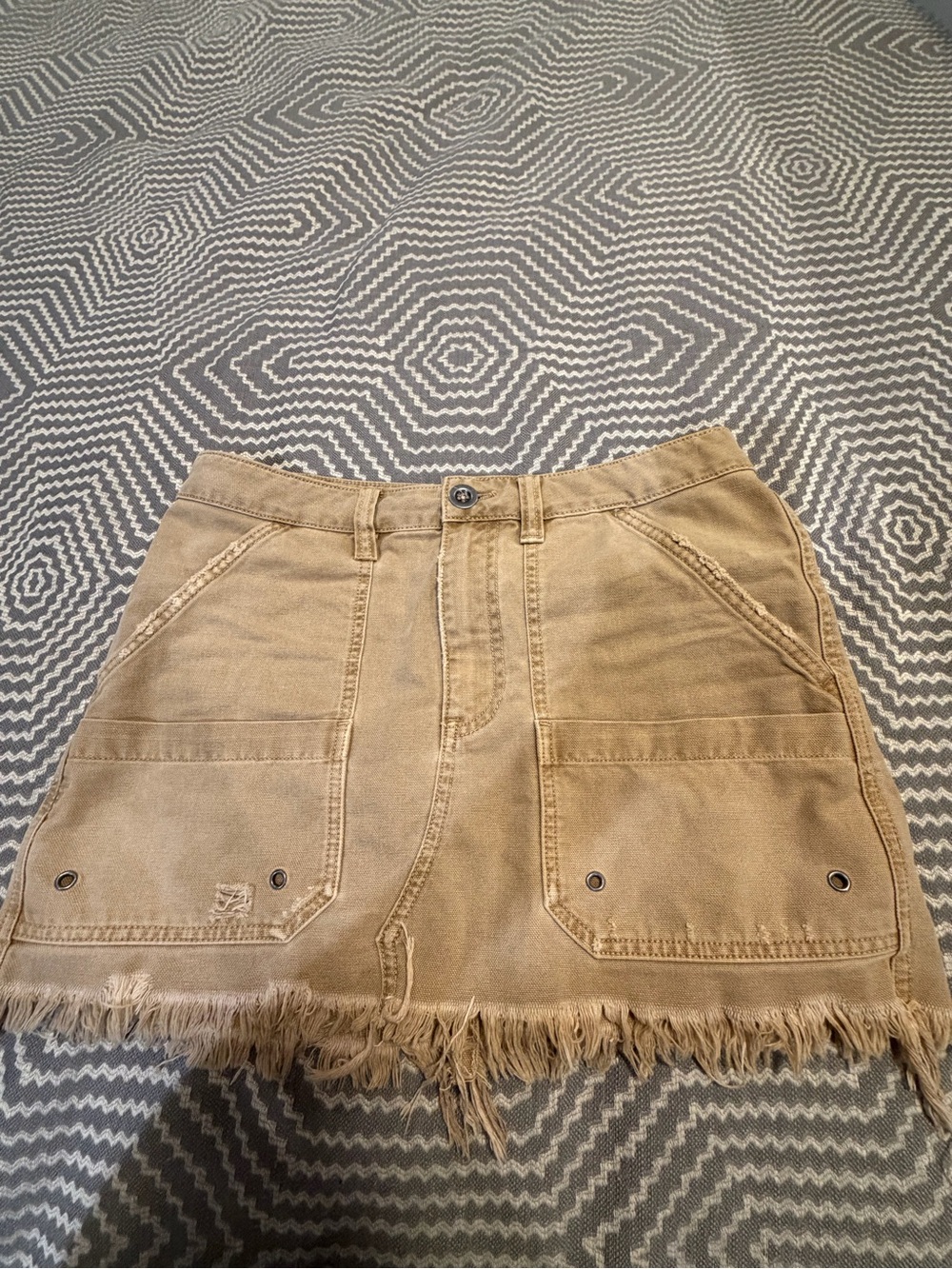 Free People The Reeve Utility Cargo Mini Skirt 28 Khaki Distressed Raw Hem